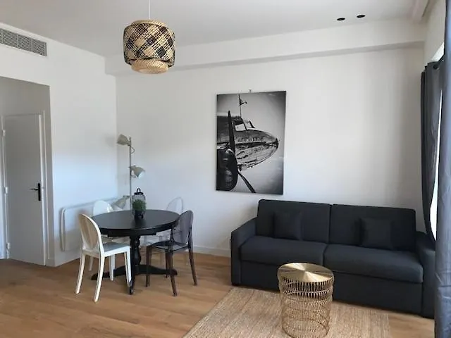 Luxe Parisien - Petit Varenne
